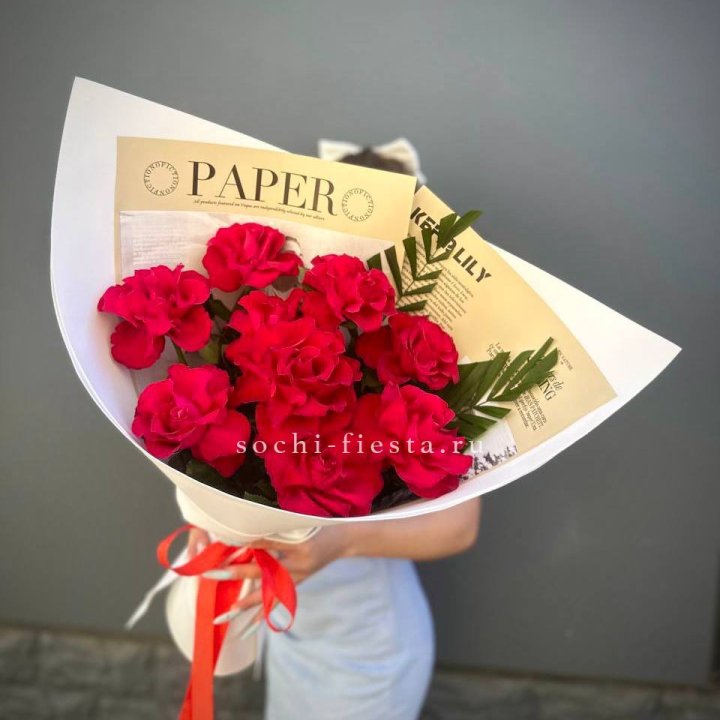 9 Красных французских роз Чико в Стерлитамаке