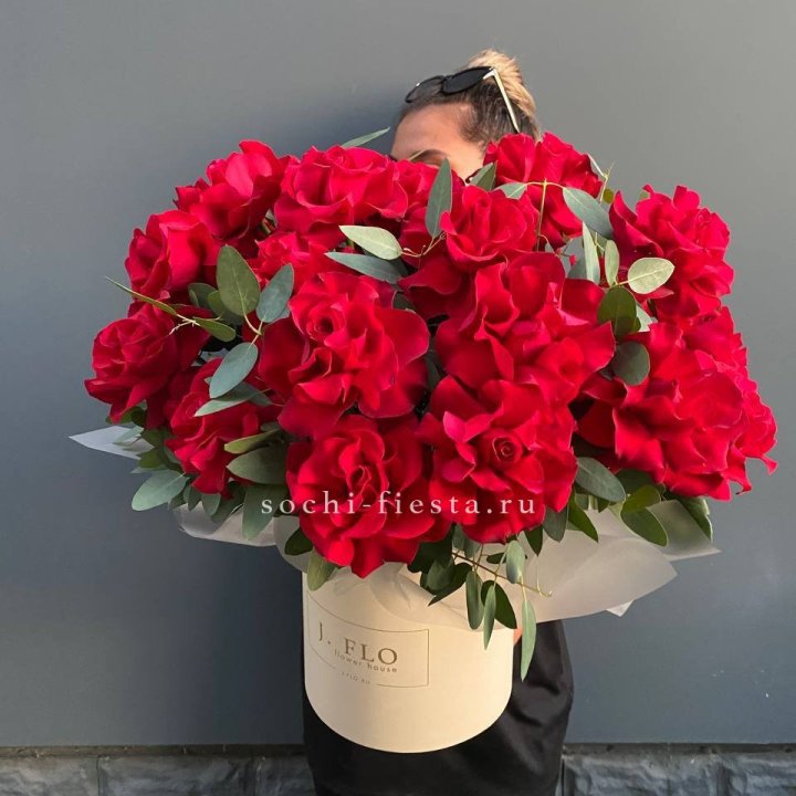 25 Французских красных роз в коробке в Стерлитамаке