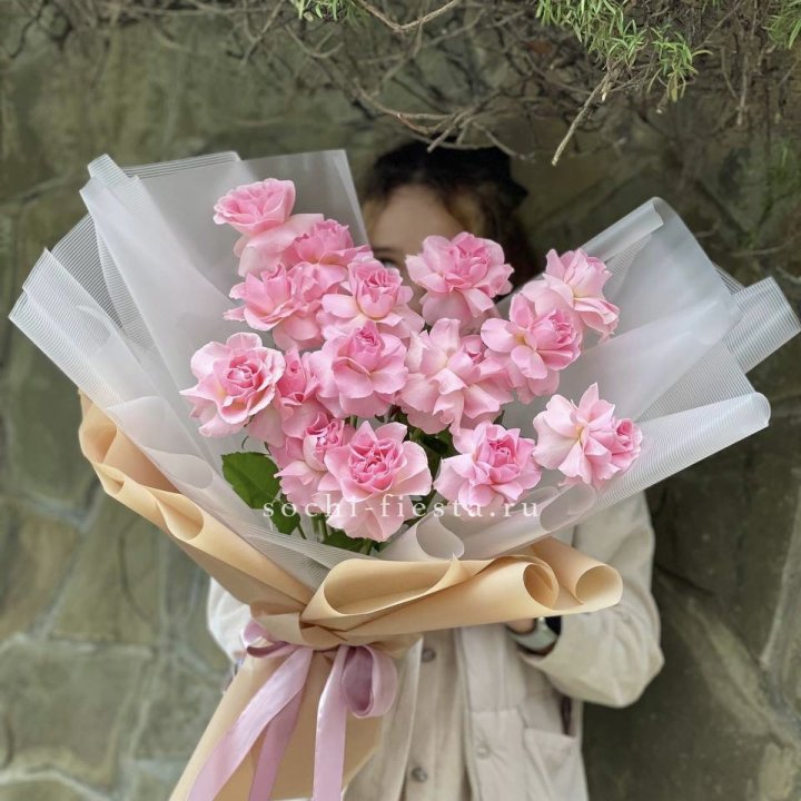 Букет из 15 французских роз Пинк дрим в Стерлитамаке