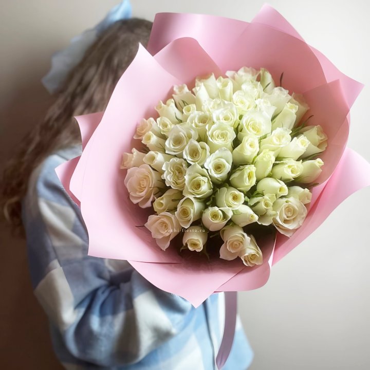 Букет из 51 белой розы (Кения) в Стерлитамаке