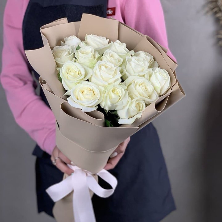 15 белых роз миракли в Стерлитамаке