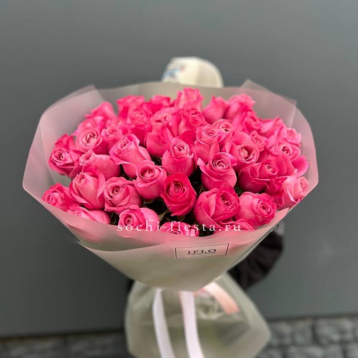 Роза малиновая в Стерлитамаке