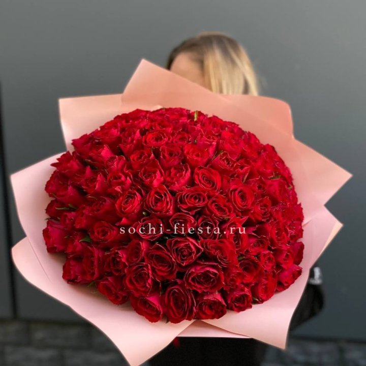 101 роза мадам ред в Стерлитамаке