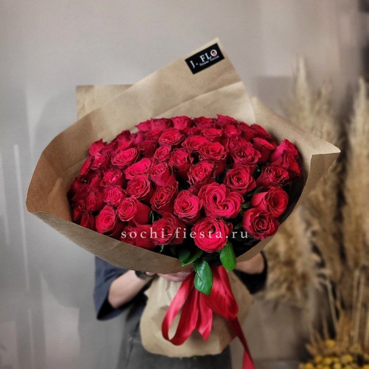 63 красных роз вайт в Стерлитамаке