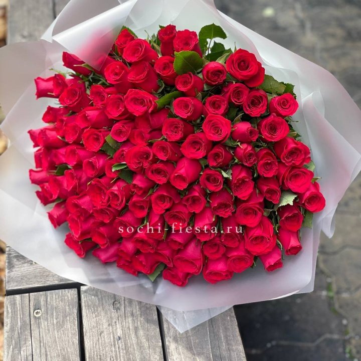 101 красная роза Лолита в Стерлитамаке