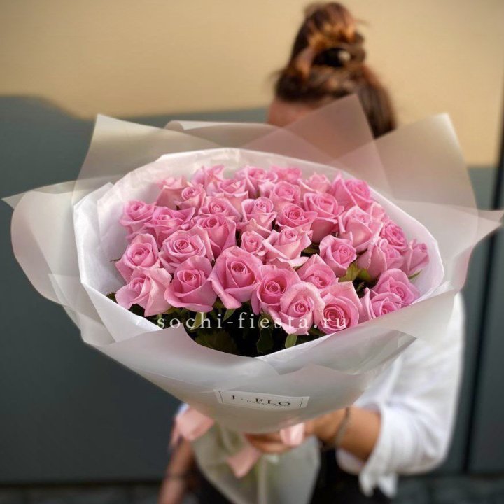 Букет розовых роз  в Стерлитамаке
