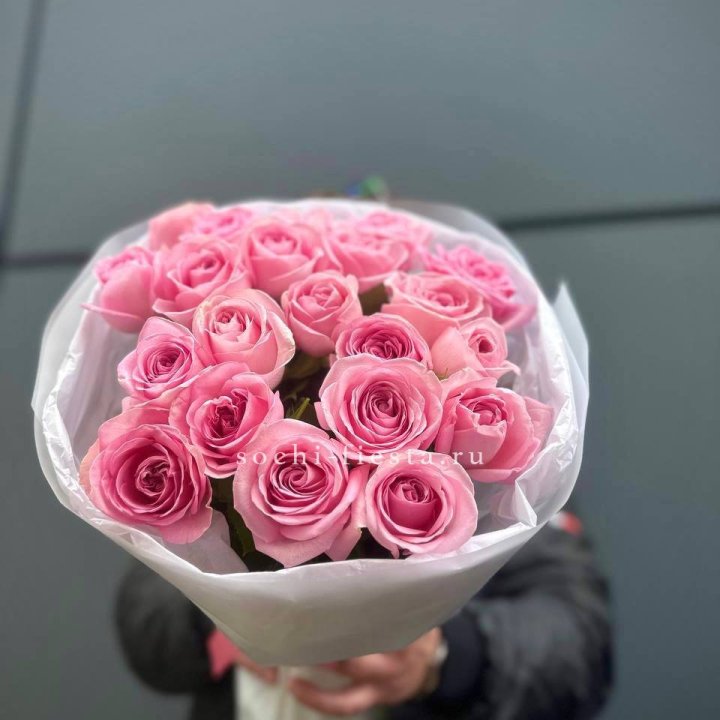 21 Розовая роза в белом в Стерлитамаке