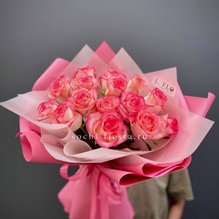 15 роз "Джумилия" в Стерлитамаке