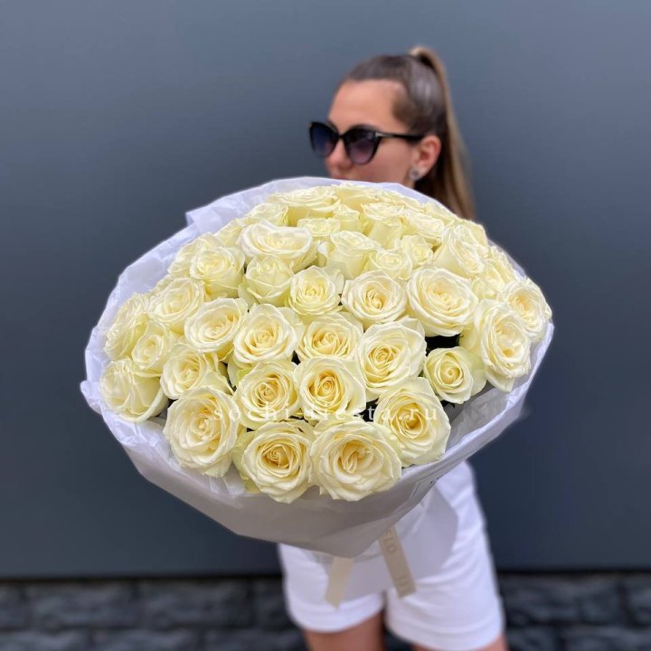 51 белая роза  в Стерлитамаке
