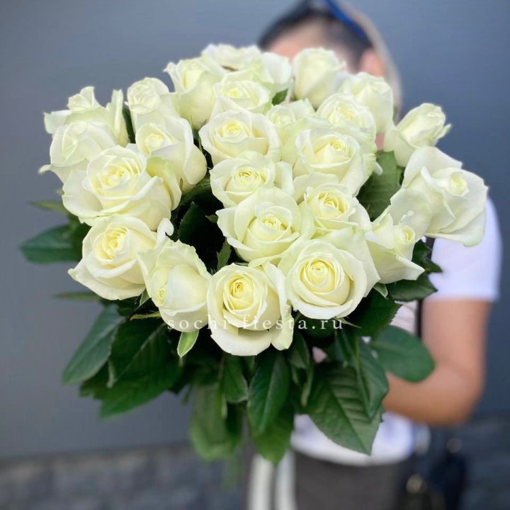 Голландские розы белые 25 в Стерлитамаке