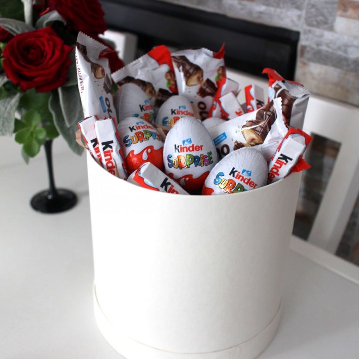 Коробка с киндерами  в Стерлитамаке