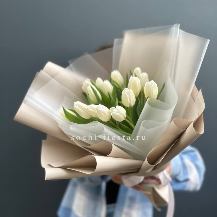 Букет из 15 белых тюльпанов в Стерлитамаке