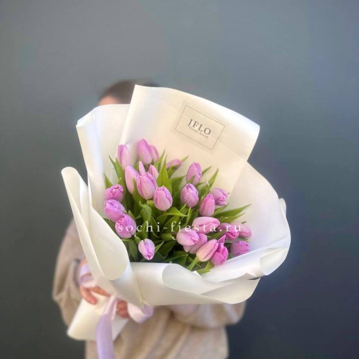 25 сиреневых тюльпанов в Стерлитамаке