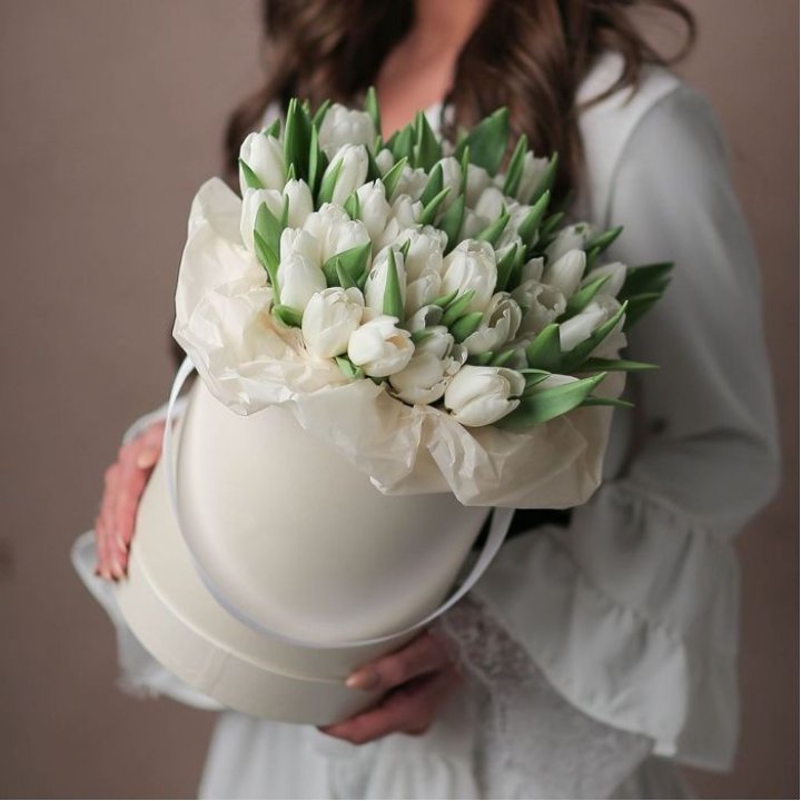 Тюльпаны в цилиндре  в Стерлитамаке