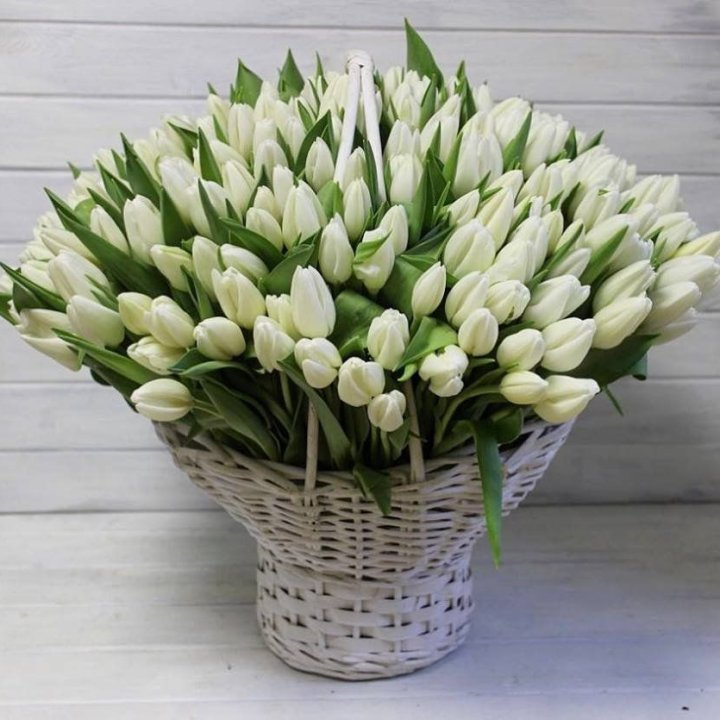 Корзина из 151 тюльпана в Стерлитамаке