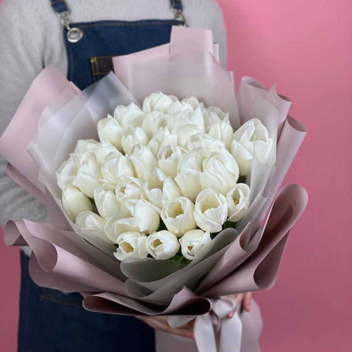 Букет белых тюльпанов "Пур-пур" в Стерлитамаке