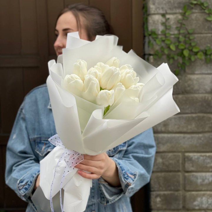 Букет белоснежных тюльпанов в Стерлитамаке