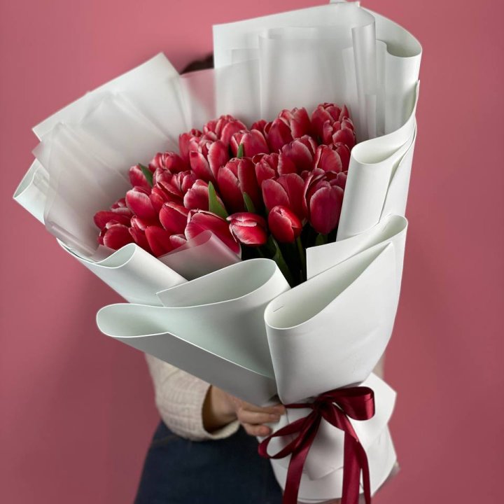 Букет красных тюльпанов в Стерлитамаке